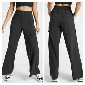 Athleta Chelsea Wide Leg Lightweight Stretch Cargo Pant 8 Black